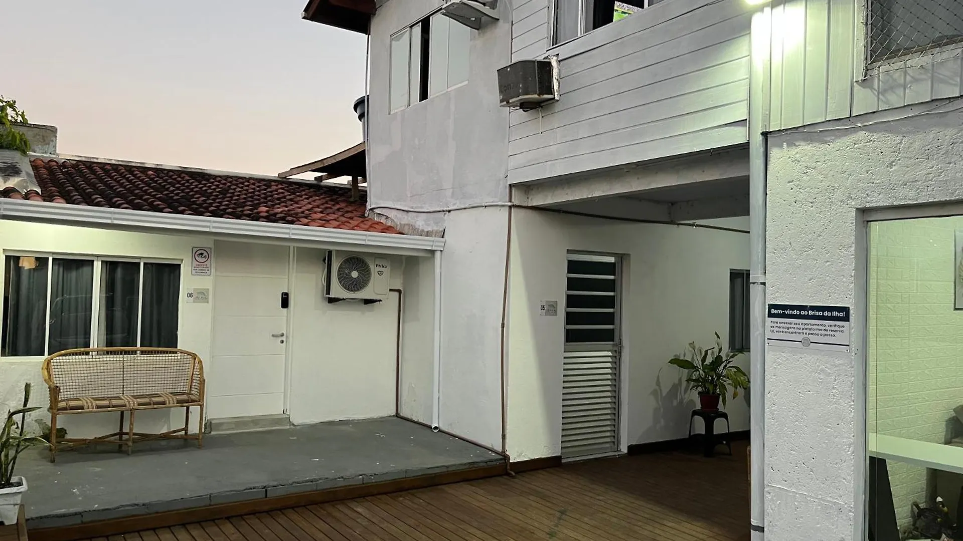 Brisa Da Ilha - Estudios Ao Lado Do Aeroporto Florianópolis