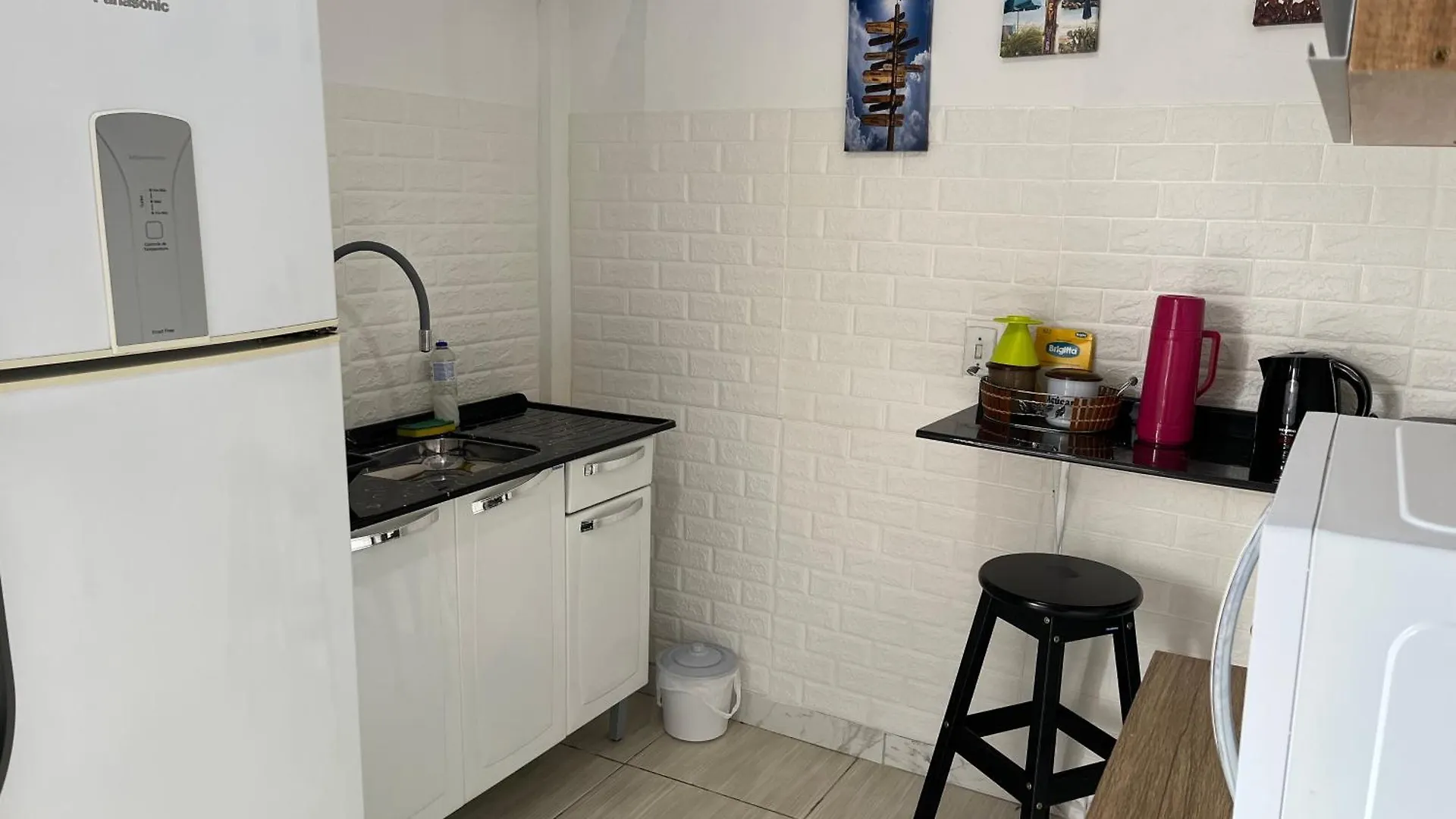 Brisa Da Ilha - Estudios Ao Lado Do Aeroporto Florianópolis Lägenhetshotell